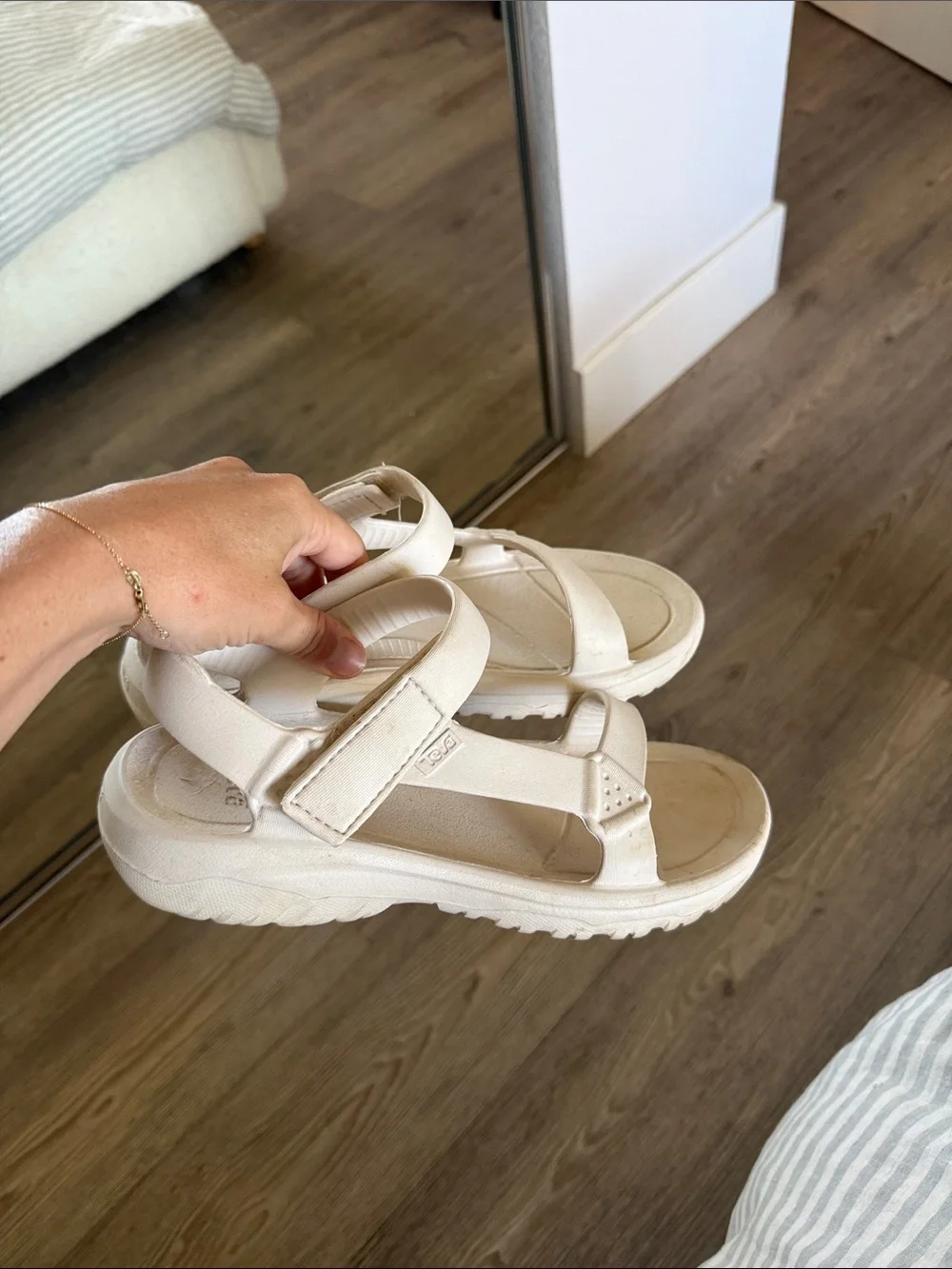 TEVA Hurricane sandals in cream